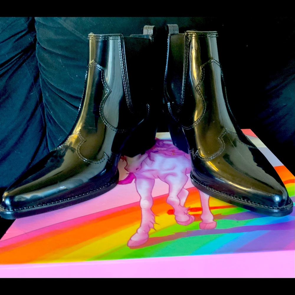 NWOT  Sam Edelman Winona Chelsea Ankle Boots